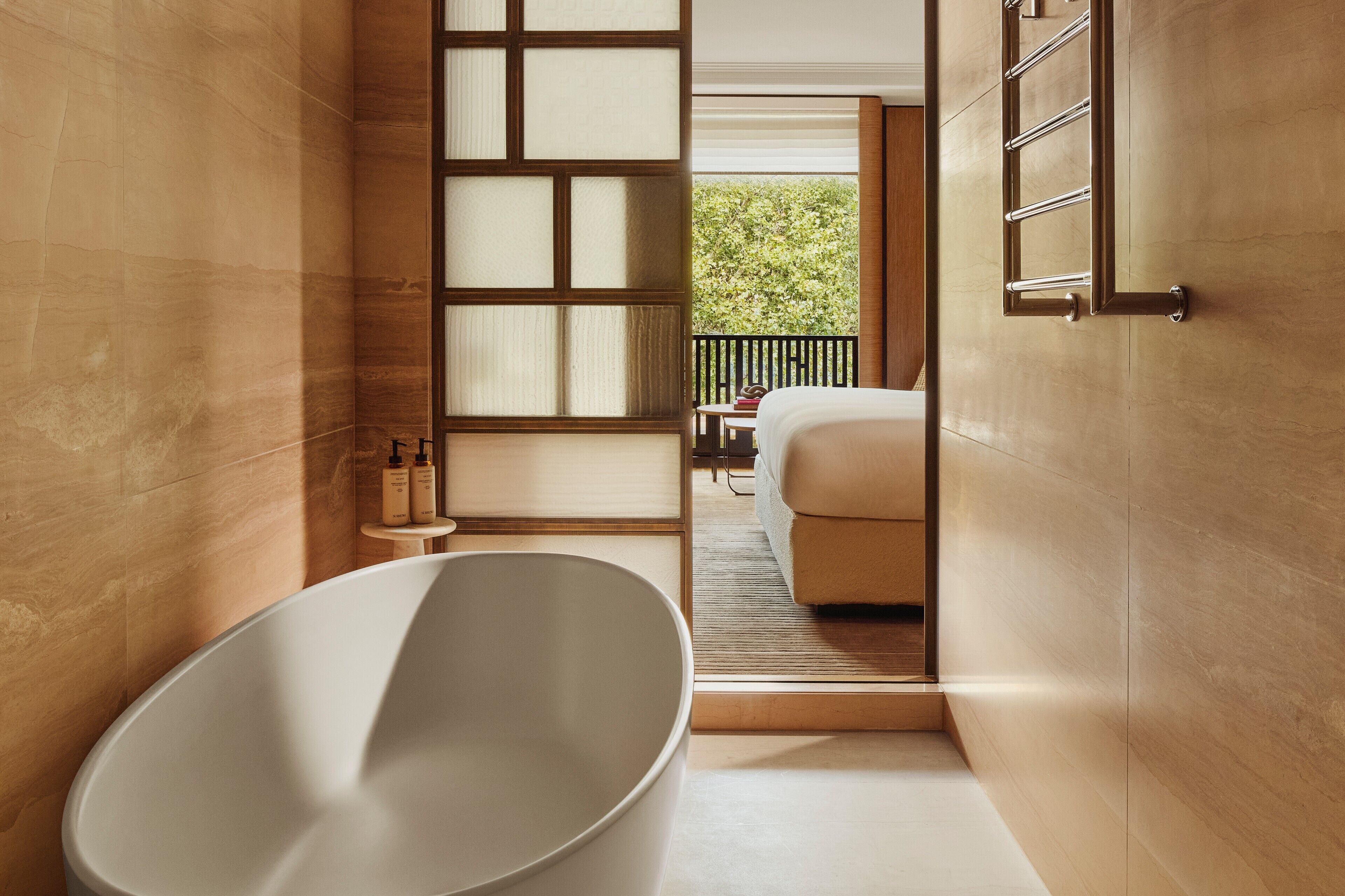 Park Junior Suite | Allergikerbettwaren, Daunenbettdecken, kostenlose Minibar, Zimmersafe