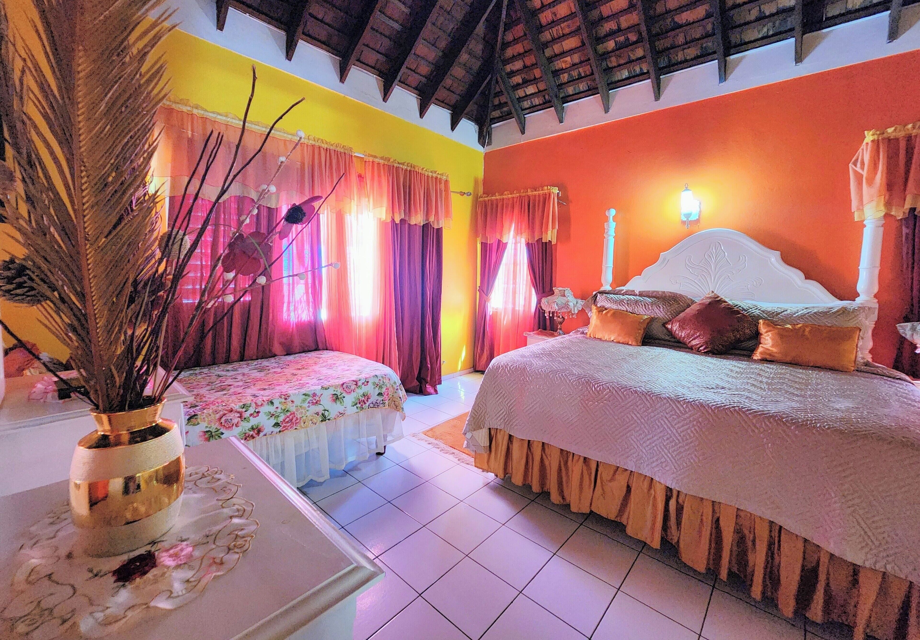 Comfort Room, Multiple Beds, Balcony