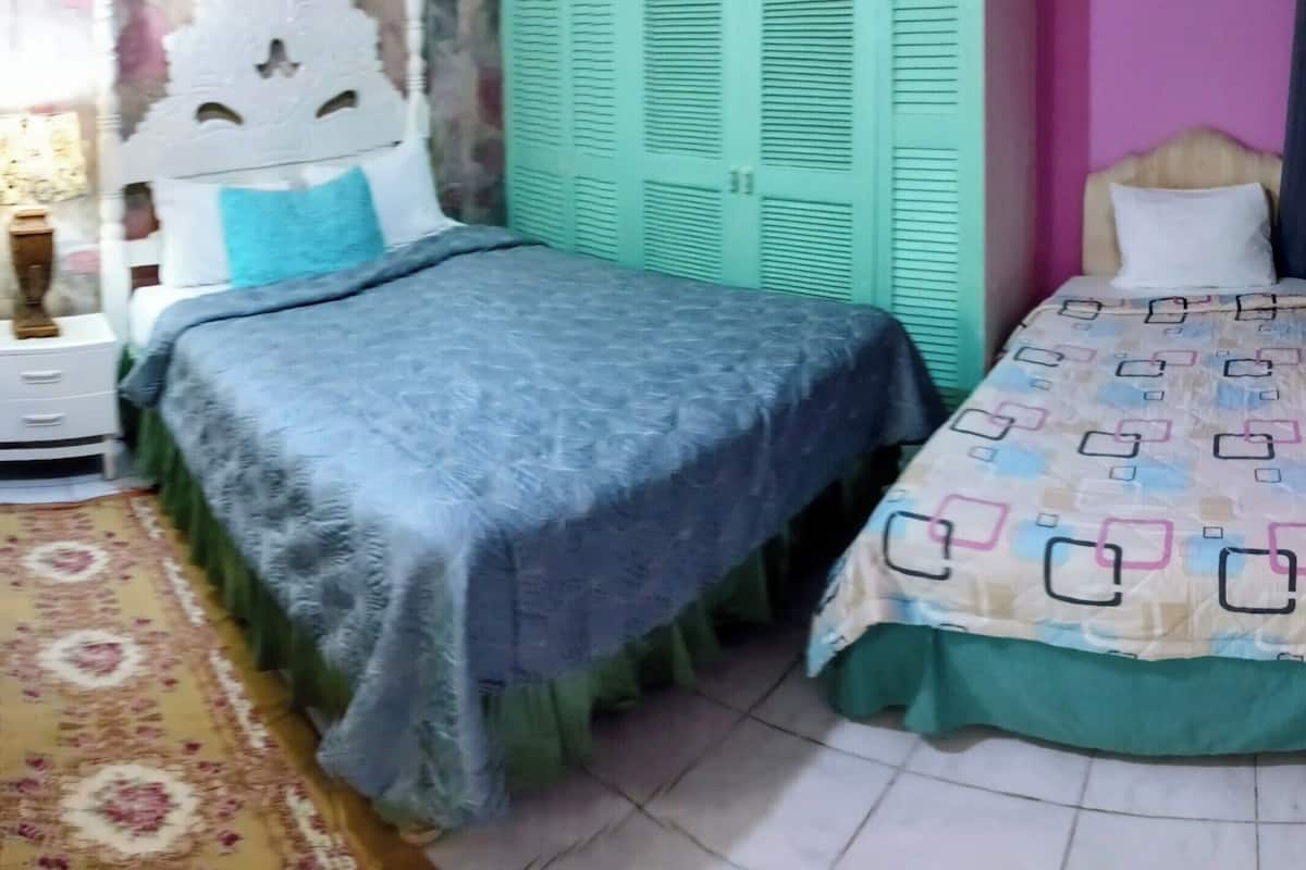 Family Room, Multiple Beds, Pool Access