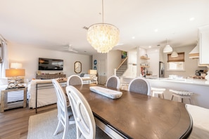 Dining - "For Shore" New RENO! Turnberry in Sandestin, Baytowne Wharf, Golf Cart, Pool (Miramar Beach)