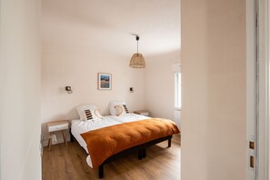 4 chambres, fer et planche à repasser, Wi-Fi gratuit