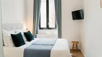 5 slaapkamers, een strijkplank/strijkijzer, wifi, beddengoed