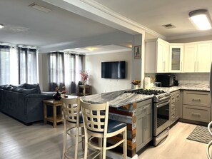 Fridge, microwave, oven, stovetop - A Pensacola Poolside Paradise Minutes From Downtown! (Pensacola)