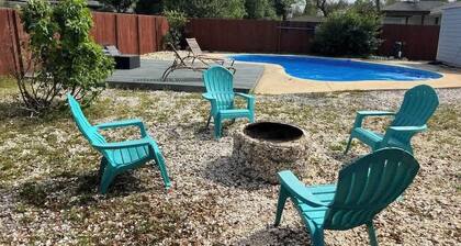A Poolside Paradise