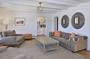 Smart TV, fireplace, stereo - Tesuque Outpost |Casita F | Best views in Santa Fe (Santa Fe)