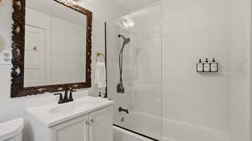 Combined shower/tub, free toiletries, hair dryer, bathrobes