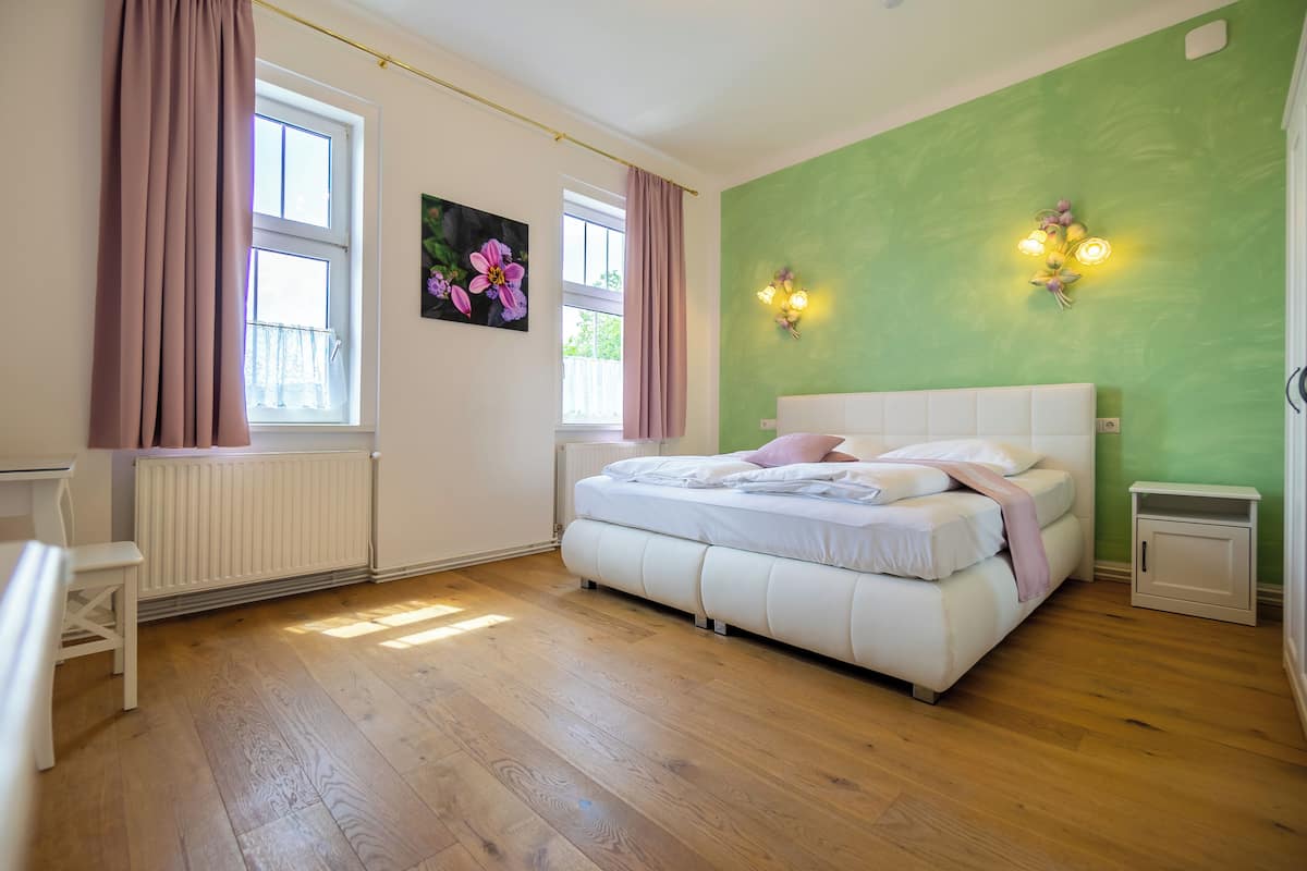 Apartment Lara | 2 bedrooms, blackout drapes, free WiFi, bed sheets