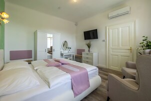 Apartment Katja | Blackout drapes, free WiFi, bed sheets