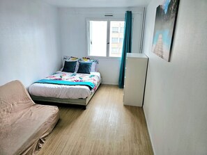 1 bedroom, iron/ironing board, WiFi, bed sheets