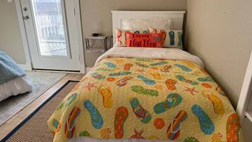 3 habitaciones, tabla de planchar con plancha y cuna de viaje