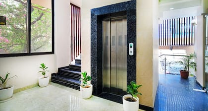 HOTEL THE GRAND TARA