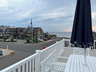 Beautiful views of sunsets over the bay and walking distance to the beach.