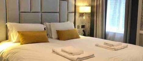 1 bedroom, desk, iron/ironing board, free WiFi