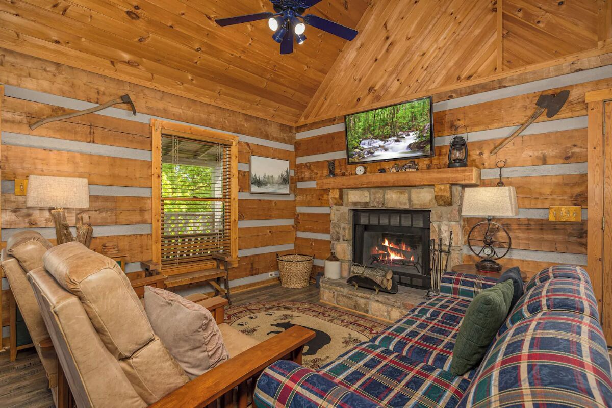 Télévision, cheminée