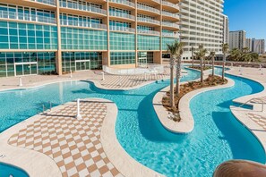 Appart'hôtel, 3 chambres | Piscine