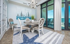 Condo, 3 Bedrooms | Dining