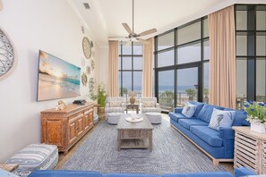 Condo, 3 Bedrooms | Living area