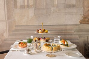 Desayuno continental incluido todos los días 