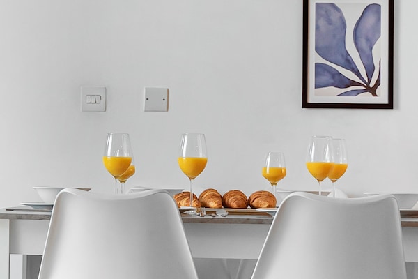 Dining details