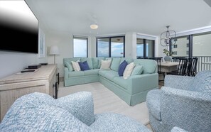 Living area - Phoenix Vi 6601 3 Bedroom Condo (Orange Beach)