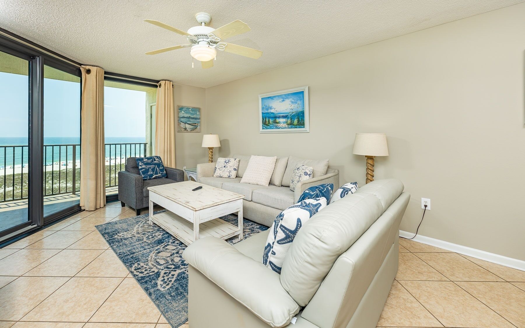 Condo, 2 Bedrooms | Living area