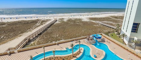 Condo, 2 habitaciones | Playa | En la playa