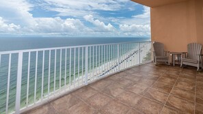 Condo, 3 Bedrooms | Property grounds