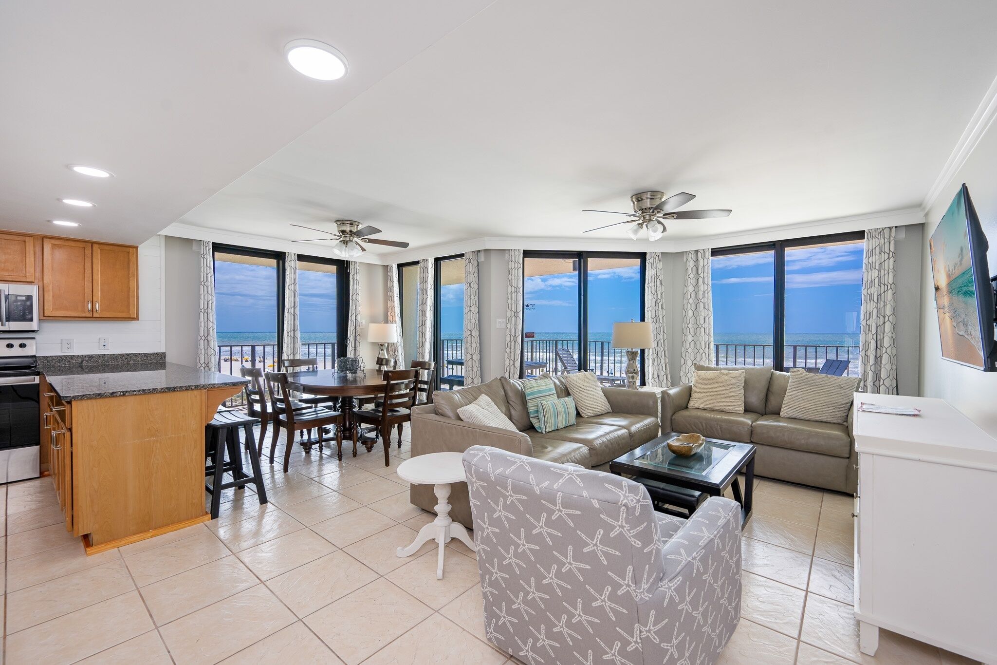 Condo, 3 quartos | Parte interna
