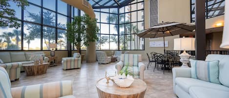 Condo, 1 Bedroom | Living area