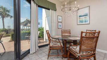 Lejlighed - 1 soveværelse | Spiseområde