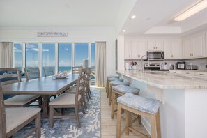 Apartment, 4 Schlafzimmer | Speisen