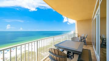 Appartement, 2 slaapkamers | Buiten dineren