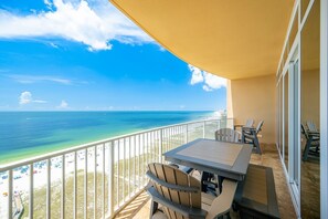 Condo, 2 quartos | Opções para refeição ao ar livre