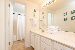 Condo, 3 Bedrooms | Bathroom