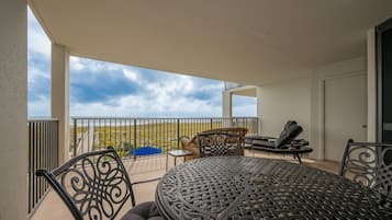 Condo, 1 Bedroom | Outdoor dining