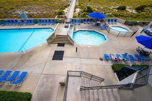Pool - Phoenix Vi 6207 1 Bedroom Condo (Orange Beach)