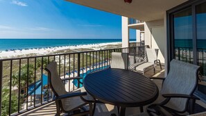 Condo, 2 Bedrooms | Outdoor dining