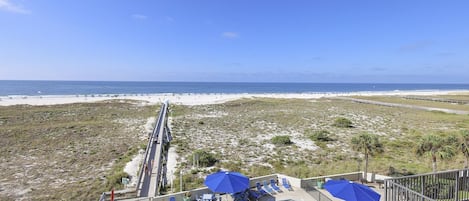 Condo, 1 Bedroom | Property grounds