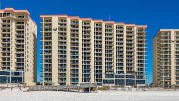 Condo, 2 Bedrooms | Exterior