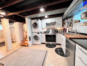 Ofen, Herdplatte, Geschirrspüler, Mixer