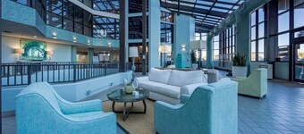 Phoenix Vi 6715 3 Bedroom Condo