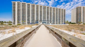 Condo, 3 Bedrooms | Exterior