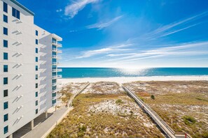 Condo, 1 quarto | Praia | Na praia 