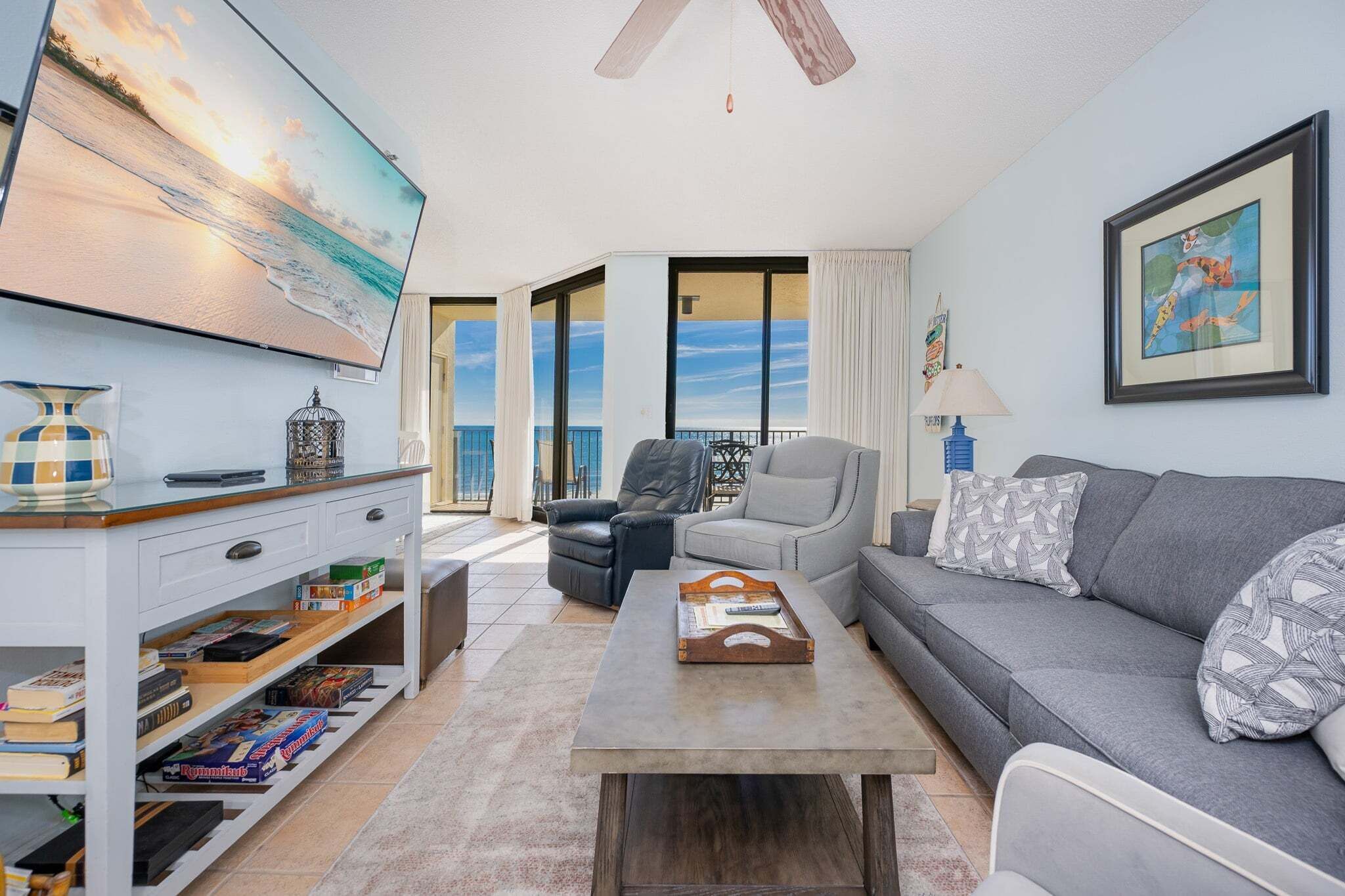 Condo, 1 Bedroom | Living area