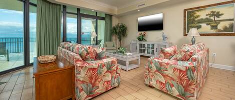 Condo, 4 Bedrooms | Living area | DVD player