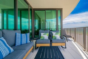 Appart'hôtel, 3 chambres | Terrasse/Patio