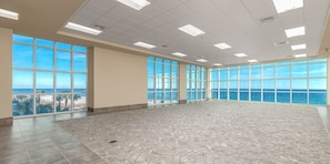 Condo, 3 chambres | Intérieur