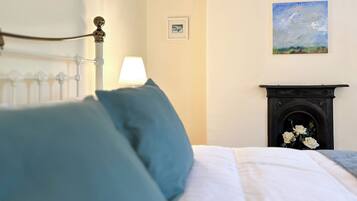 3 habitaciones, decoración personalizada y muebles diferentes