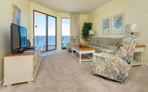 Living area - Phoenix V 1406 2 Bedroom Condo (Orange Beach)