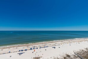 Apartamento, 2 habitaciones | Playa | Ubicación a pie de playa
